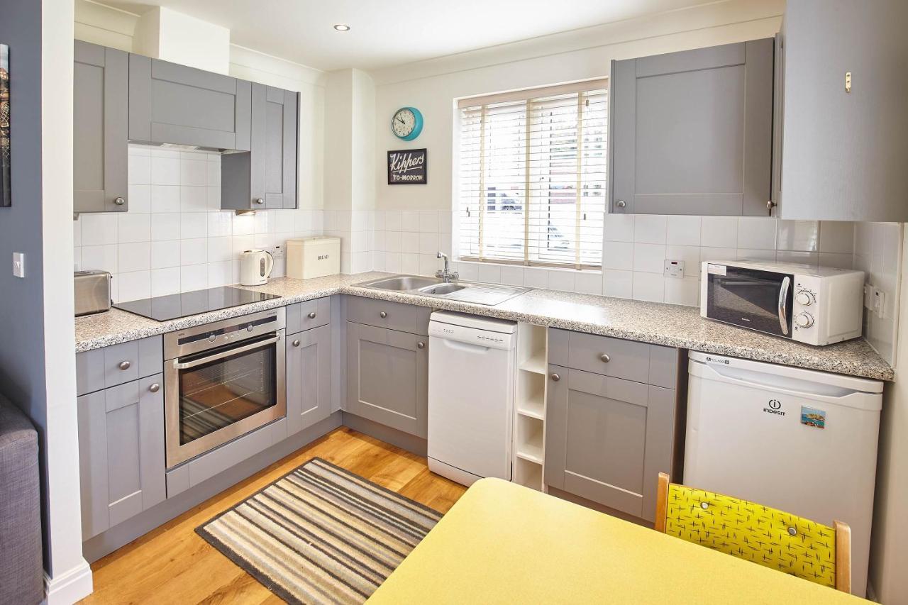 Host & Stay - Whitehall 1 Apartment Уитби Экстерьер фото