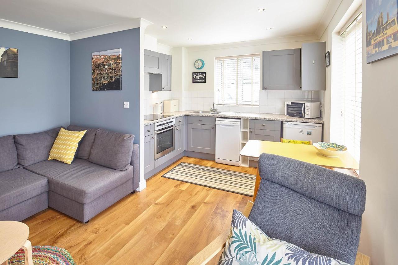 Host & Stay - Whitehall 1 Apartment Уитби Экстерьер фото